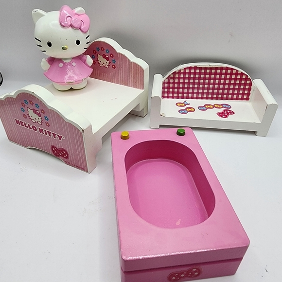 Hello Kitty Other - 2014 Hello Kitty Wooden Bed Bathtub Couch Vintage Lot Sanrio